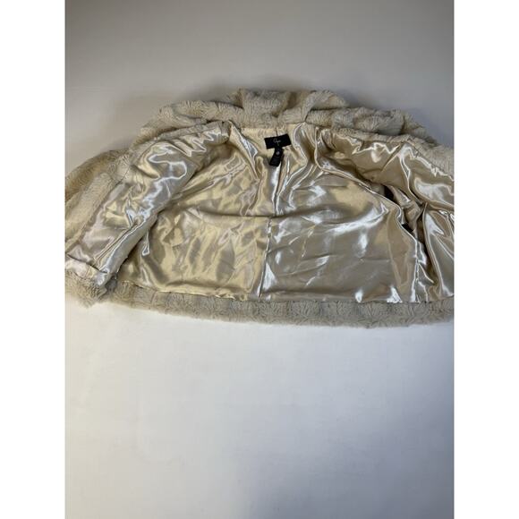 WOMENS AQUA SIZE MEDIUM BEIGE FAUX FUR FLUFFY CAPE SOFT WINTER WARM LINED - Picture 5 of 8